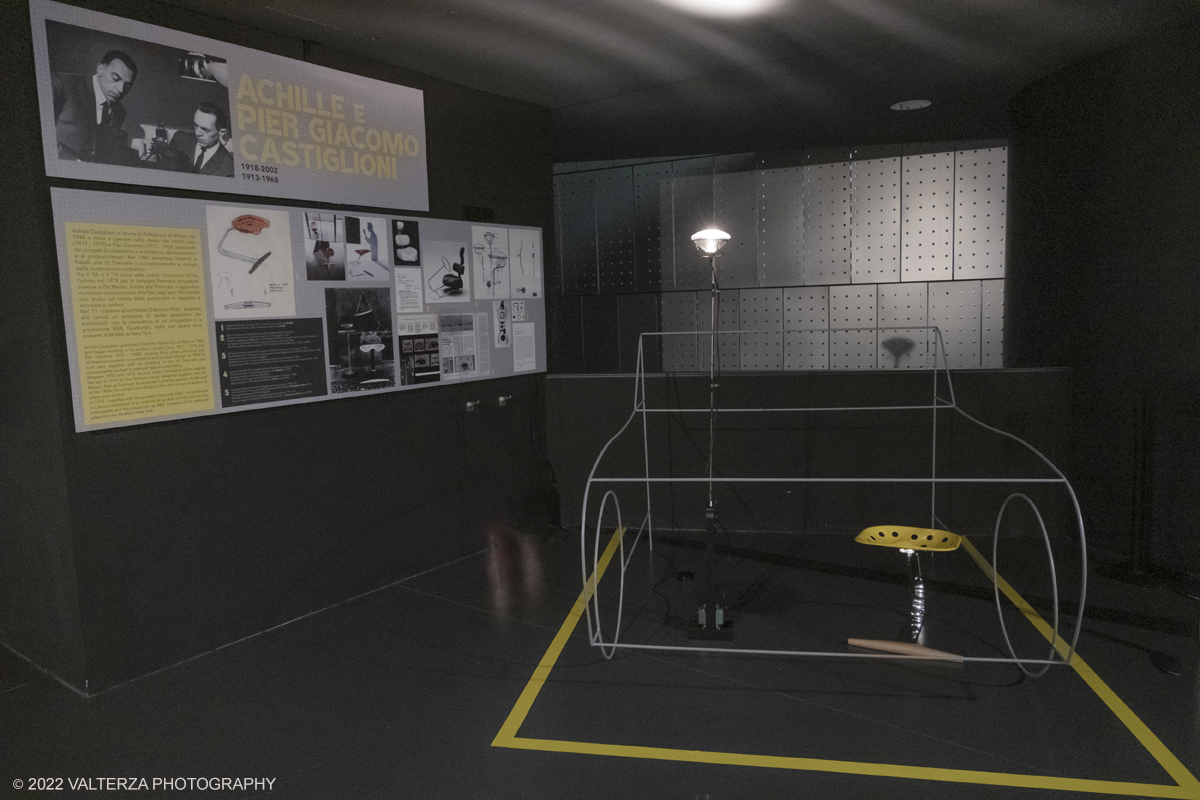 _DSF9515.jpg - 29/11/2022. Torino. Una doppia mostra realizzata dal MAUTO â€“ Museo Nazionale dellâ€™Automobile di Torino e ADI Design Museum â€“ Compasso dâ€™Oro di Milano: due sedi espositive, una a Torino    lâ€™altra a Milano, per raccontare il rapporto tra industrial design e car design, la scuola milanese e quella torinese, due cittÃ  che si guardano in modo non sempre lineare. Nella foto isola espositiva dedicata ad Achille e PierGiacomo Castiglioni