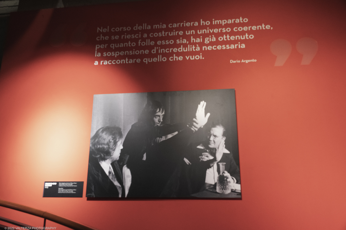 _DSF1009.jpg - 05/04/2022. Torino. Presentata la prima mostra dedicata a un grande maestro del cinema: il regista, sceneggiatore e produttore Dario Argento (Roma, 1940). Nella foto la parte iniziale della mostra