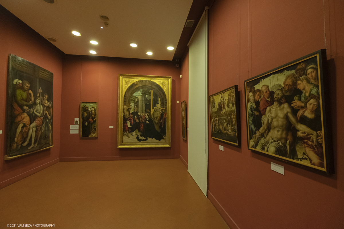 _DSF2183.jpg - 01/10/2029. Torino. L'accademia Albertina e Torino tra eccletismo e Liberty. Disegnare la cittÃ  non Ã¨ una semplice mostra ma un viaggio nella storia dellâ€™arte e dellâ€™architettura torinese che  vuole ritrovare nel passato le sinergie e le ispirazioni utili al nostro .futuro. Nella foto l'allestimentto della prima sala della mostra che si sviluppa su 12 ambienti.