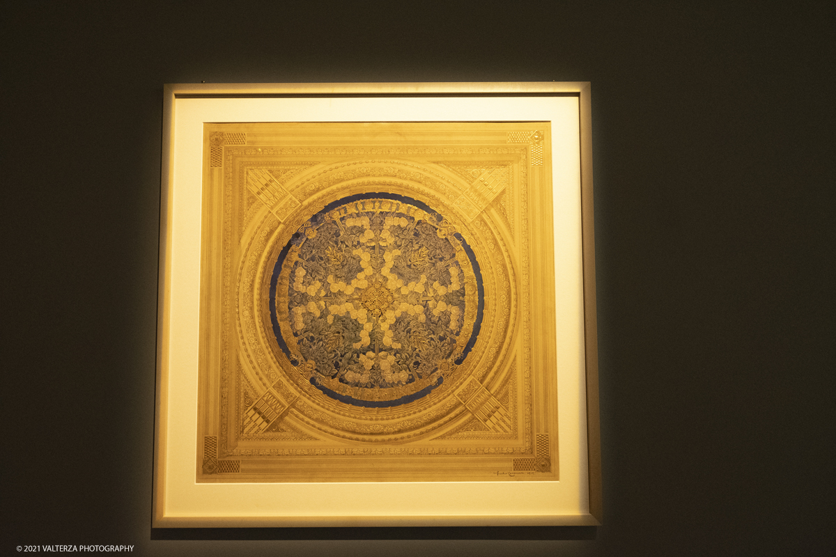 _DSF2361.jpg - 01/10/2029. Torino. L'accademia Albertina e Torino tra eccletismo e Liberty. Disegnare la cittÃ  non Ã¨ una semplice mostra ma un viaggio nella storia dellâ€™arte e dellâ€™architettura torinese che  vuole ritrovare nel passato le sinergie e le ispirazioni utili al nostro .futuro. Nella foto relizzazione audiovisiv per rievocare i fasti del CaffÃ¨ Baratti&Milano con i suoi notevoli fregi