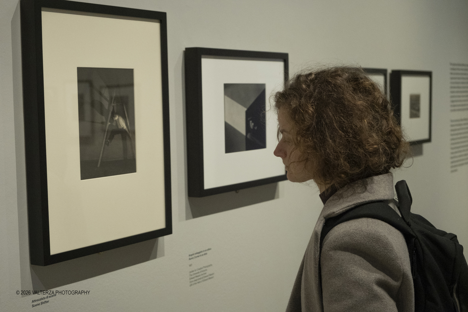 DSCF0547.jpg - 11/02/2026. Torino. CAMERA | EDWARD WESTON. La materia delle forme. Con una selezione di 171 immagini, molte delle quali vintage, il percorso espositivo â€“ curato da SÃ©rgio Mah â€“ si configura come unâ€™ampia antologia che ripercorre tutte le fasi della produzione di Edward Weston (Illinois, 1886 - California, 1958)  Nella foto in visita alla mostra