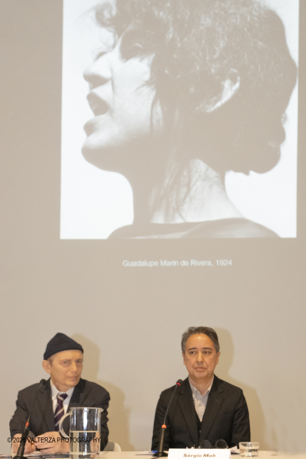 DSCF0853.jpg - 11/02/2026. Torino. CAMERA | EDWARD WESTON. La materia delle forme. Con una selezione di 171 immagini, molte delle quali vintage, il percorso espositivo â€“ curato da SÃ©rgio Mah â€“ si configura come unâ€™ampia antologia che ripercorre tutte le fasi della produzione di Edward Weston (Illinois, 1886 - California, 1958)  Nella foto un monento della conferenza Stampa con ranÃ§ois HÃ©bel nuovo Direttore Artistico, Sergio Mah Curatore della mostra