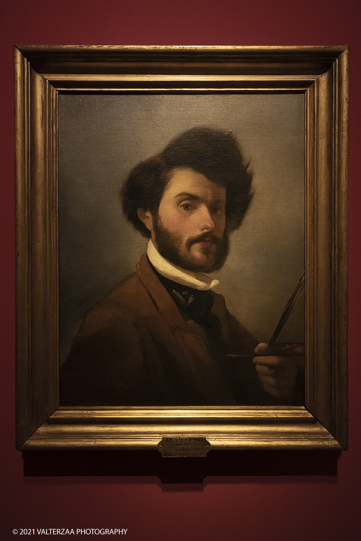 _DSF3092.jpg - 12/10/2021. Torino. Il percorso espositivo, della mostra alla GAM, presenta oltre 60 capolavori dellâ€™artista livornese , si articola in nove sezioni e copre un ampio arco cronologico che dal 1854 giunge al 1894, dalla sperimentazione macchiaiola e da opere capitali degli anni Sessanta e Settanta fino alle tele dellâ€™etÃ  matura, che ne rivelano lo sguardo acuto e innovatore, capace di aperture sullâ€™imminente â€™900. Opera Autoritratto