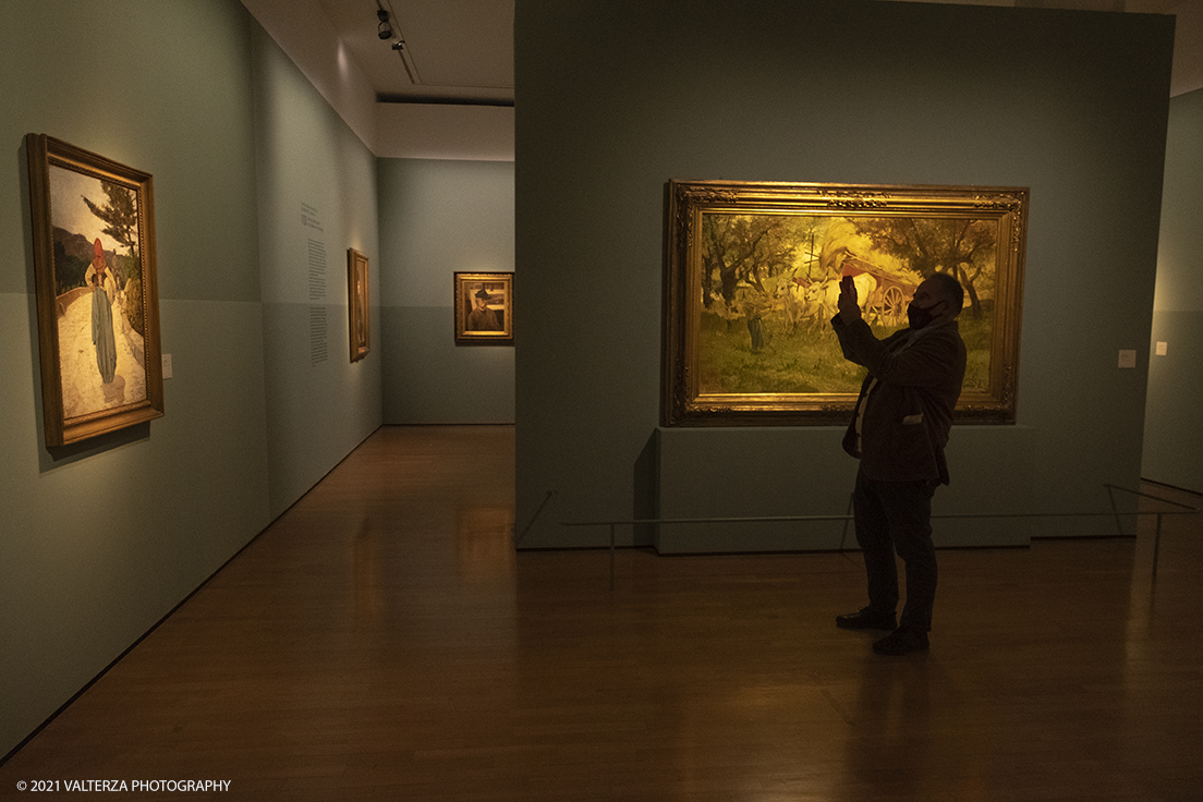 _DSF3297.jpg - 12/10/2021. Torino. Il percorso espositivo, della mostra alla GAM, presenta oltre 60 capolavori dellâ€™artista livornese , si articola in nove sezioni e copre un ampio arco cronologico che dal 1854 giunge al 1894, dalla sperimentazione macchiaiola e da opere capitali degli anni Sessanta e Settanta fino alle tele dellâ€™etÃ  matura, che ne rivelano lo sguardo acuto e innovatore, capace di aperture sullâ€™imminente â€™900.