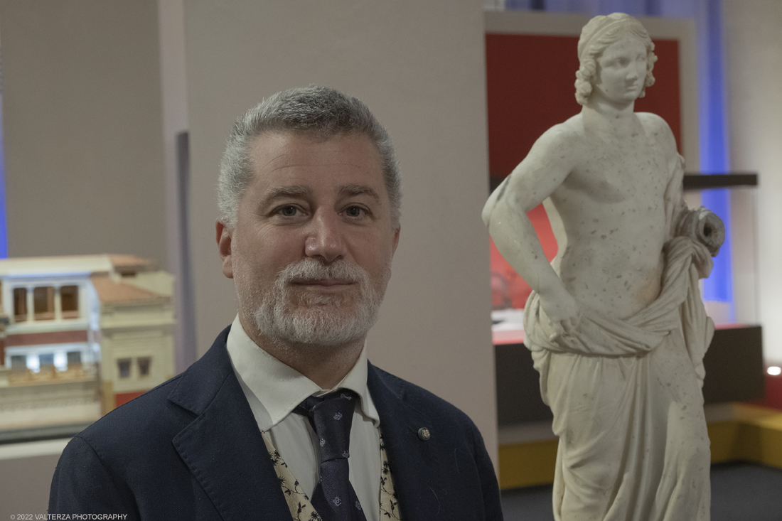 _DSF1391.jpg - 07/04/2022. Torino. La mostra a Palazzo Madama dall'8 Aprile al 9 Agosto 2022 Ã© un "Invito" a entrare nelle case di Pompei, a scoprire quali erano le atmosfere, come erano arredate, come erano decorate ed abbellite, attraverso un viaggio nel mondo pompeiano. Nella foto Giovanni Carlo Federico Villa direttore di Palazzo Madama