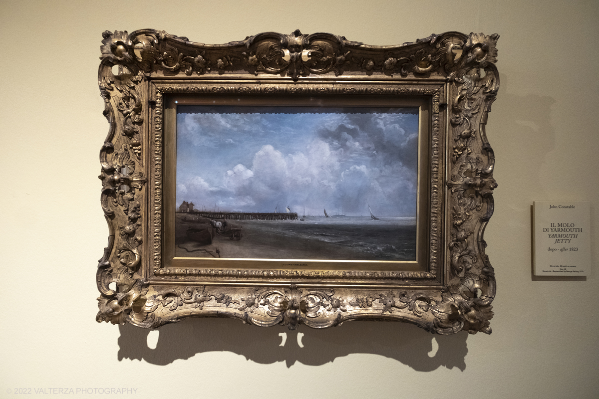 _DSF4041.jpg - 24/10/2022 .Torino. Per la prima volta in Italia una mostra dedicata al celebre artista John Constable: oltre cinquanta opere, provenienti dalla Tate UK, ripercorrono cronologicamente la vicenda artistica del pittore, tra i massimi esponenti della pittura romantica inglese. Nella foto John Constable Il molo di Yarmouth, dopo il 1823