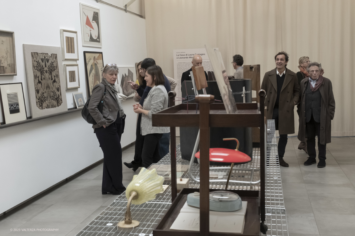 _DSF6211.jpg - 23/03/2023. Torino. Lâ€™esposizione Ã¨ parte del primo episodio di â€œArchivi dâ€™Affettoâ€�, un progetto volto a riscoprire e dare nuovo valore a grandi progettisti torinesi e a esperienze artistico-culturali spesso poco note al grande pubblico. Nella foto in visita alla mostra