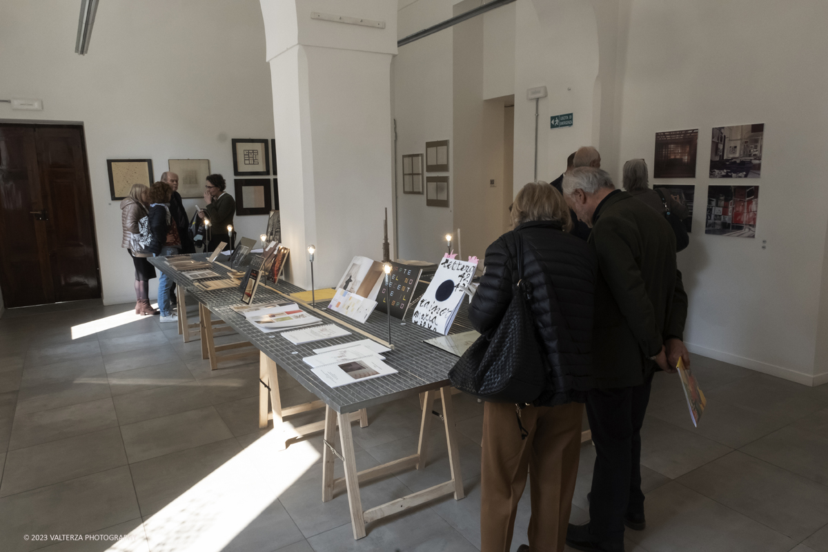 _DSF6312.jpg - 23/03/2023. Torino. Lâ€™esposizione Ã¨ parte del primo episodio di â€œArchivi dâ€™Affettoâ€�, un progetto volto a riscoprire e dare nuovo valore a grandi progettisti torinesi e a esperienze artistico-culturali spesso poco note al grande pubblico. Nella foto in visita alla mostra