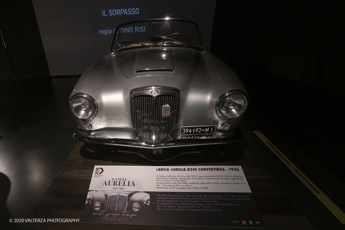 _DSF1377.jpg - 30/01/2020. Torino: Al Mauto una mostra dedicata ai 70 anni del mito torinese Lancia Aurelia.Il Museo Nazionale dellâ€™Automobile di Torino ha inaugurato la mostra "LANCIA AURELIA 1950 â€“ 2020. MITO SENZA TEMPO", uno straordinario percorso espositivo, che racconta, con il contributo di 18 esemplari dâ€™eccezione â€“ di serie e fuoriserie â€“ lâ€™evoluzione del modello presentato per la prima volta al pubblico proprio a Torino nel 1950.â€œ Nella foto Lancia Aurelia B24S Convertibile 1956 presente nel film "il Sorpasso"