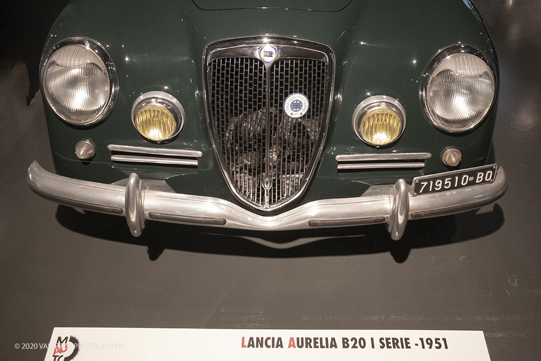 _DSF1487.jpg - 30/01/2020. Torino: Al Mauto una mostra dedicata ai 70 anni del mito torinese Lancia Aurelia.Il Museo Nazionale dellâ€™Automobile di Torino ha inaugurato la mostra "LANCIA AURELIA 1950 â€“ 2020. MITO SENZA TEMPO", uno straordinario percorso espositivo, che racconta, con il contributo di 18 esemplari dâ€™eccezione â€“ di serie e fuoriserie â€“ lâ€™evoluzione del modello presentato per la prima volta al pubblico proprio a Torino nel 1950.â€œ Nella foto Lancia Aurelia B20 I serie 1951