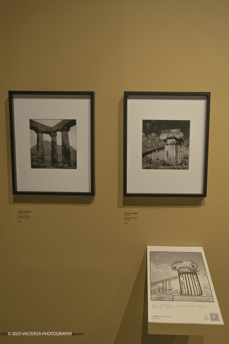 _DSF2055.jpg - 30/09/2025. Torino.  Un viaggio in 160 immagini, tutte provenienti dai Lee Miller Archives, per riscoprire gli infiniti sguardi della straordinaria fotografa americana. Nella foto parte dell'allestimento della mostra