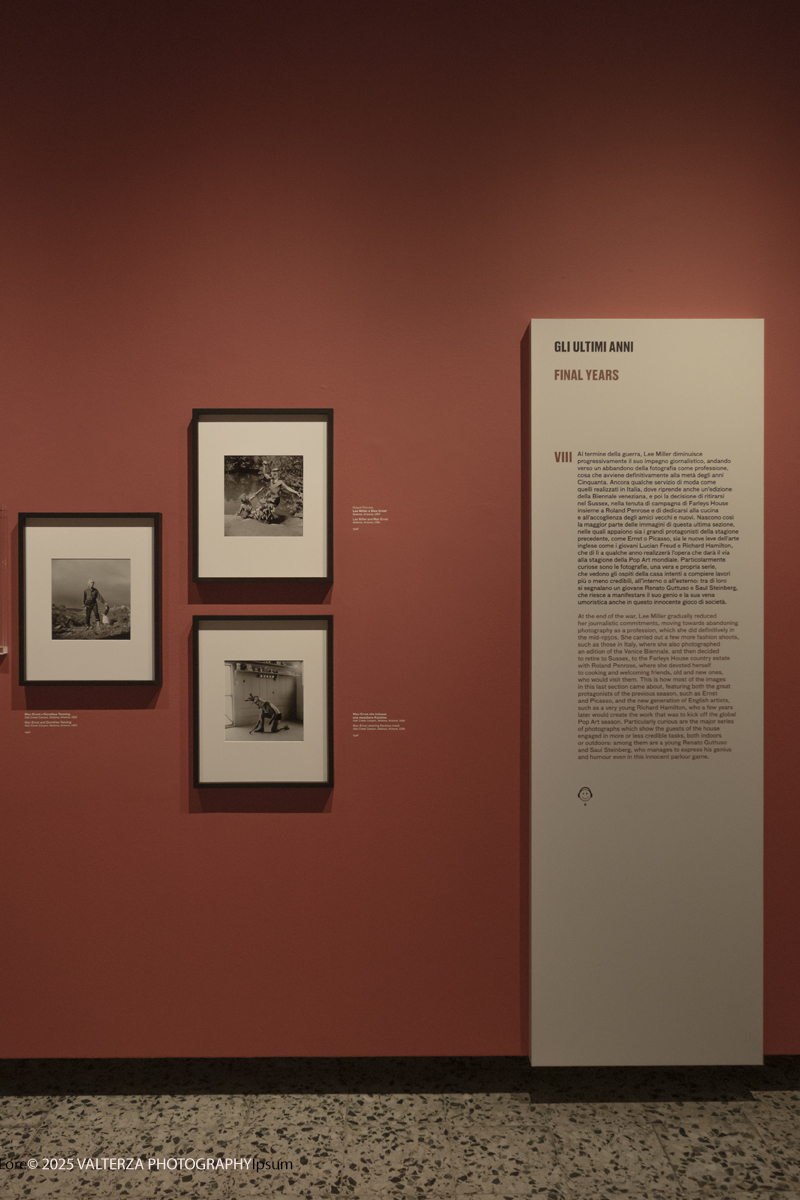 _DSF2189.jpg - 30/09/2025. Torino.  Un viaggio in 160 immagini, tutte provenienti dai Lee Miller Archives, per riscoprire gli infiniti sguardi della straordinaria fotografa americana. Nella foto parte dell'allestimento della mostra