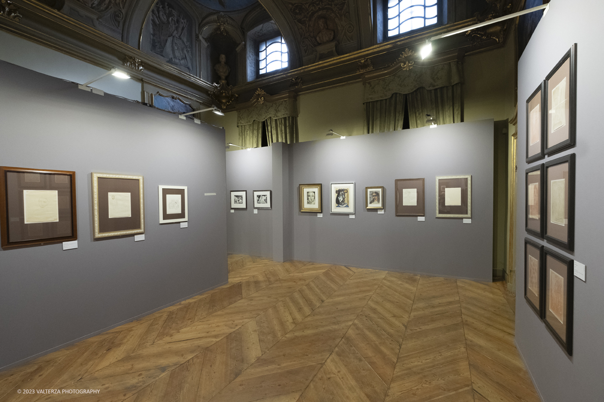 _DSF6500.jpg - 11/10/2023. Torino. Oltre 300 opere, disegni, litograï¬�e, incisioni, ceramiche, sculture, collage e fotografie del grande artista spagnolo in esposizione dal 12 ottobre 2023 fino al 14 gennaio 2024 a Palazzo Saluzzo Paesana nellâ€™anniversario dei 50 anni dalla morte del Maestro. Nella foto parte dell'allestimento della esposizione