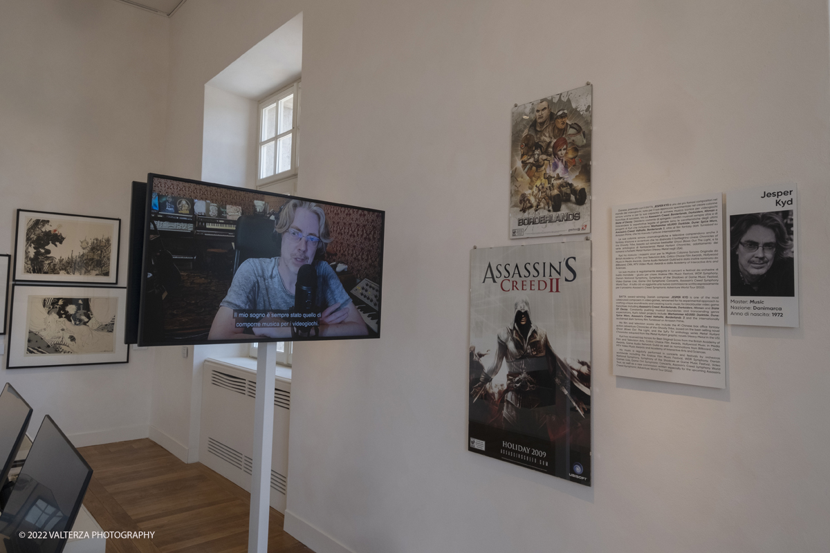 DSCF0421.jpg - 22/07/2022. Torino. La Reggia di Venaria presenta PLAY. Videogame, arte e oltre, una grande mostra che indaga i videogiochi come â€œdecima forma dâ€™arteâ€� praticata da 3 miliardi di persone nel mondo, riconoscendone i profondi impatti nella societÃ  contemporanea. Nella foto sala dedicata a 5 grandi maestri del videogame: Yu Suzuki, Christian Cantamessa, Andrea Pessino, Jesper Kid e Yoshitaka Amano