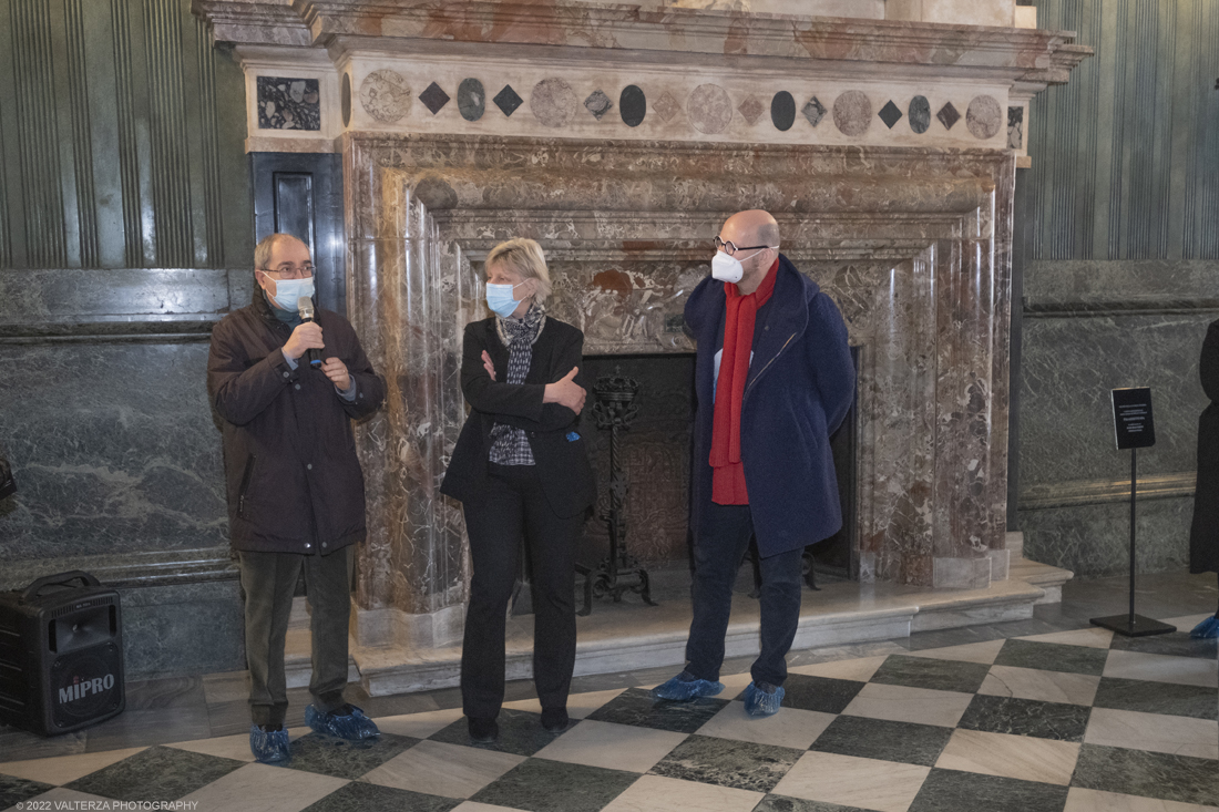 _DSF7011.jpg - 15/03/2022. Torino. Tour delle tavole apparecchiate di Palazzo Reale in occasione del nuovo allestimento della Sala da pranzo che resterÃ  aperta al pubblico dal 17 Marzo al 17 Luglio. Nella foto la direttrice dei Musei Reali Enrica Pagella con i suoi collaboratori presenta il nuovo allestimento ed il tour Splendori della Tavola