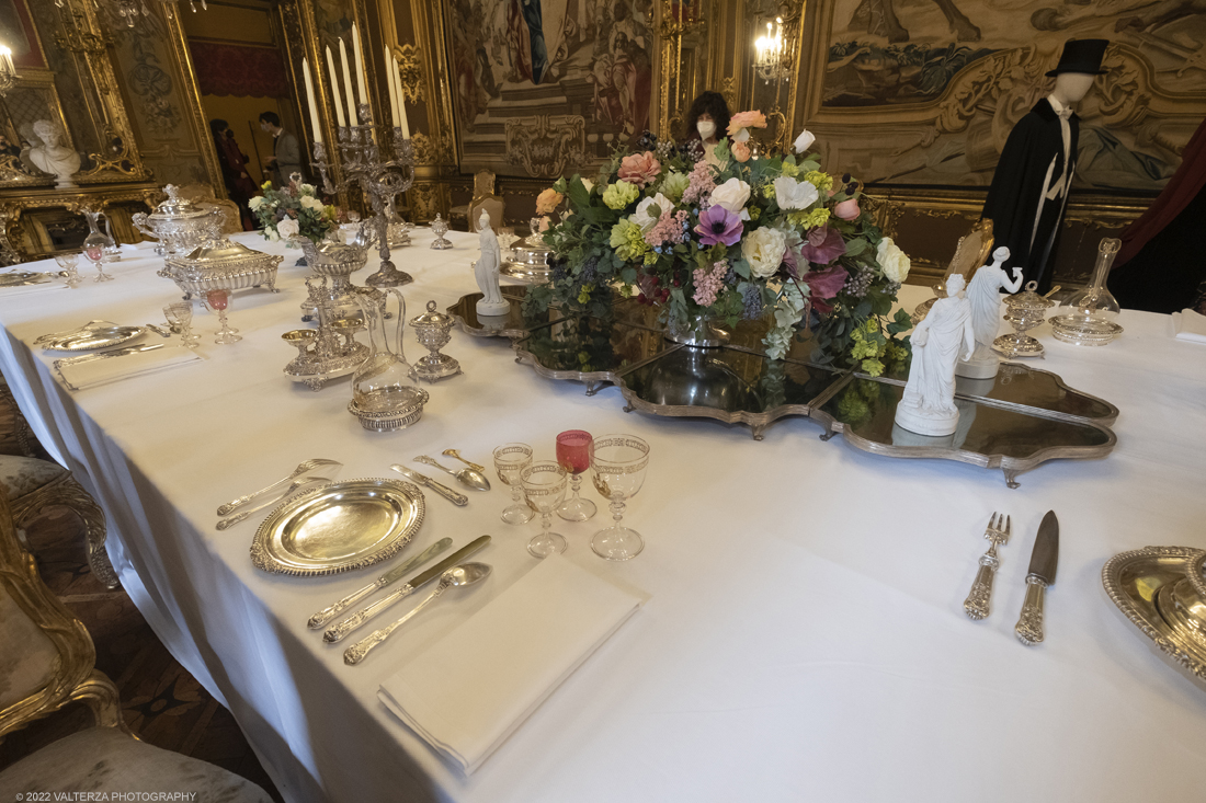 _DSF7040.jpg - 15/03/2022. Torino. Tour delle tavole apparecchiate di Palazzo Reale in occasione del nuovo allestimento della Sala da pranzo che resterÃ  aperta al pubblico dal 17 Marzo al 17 Luglio. Nella foto la nuova mise en place Ã¨ incentrata sul fastoso corredo da tavolo in argento realizzato a Parigi per il Re carlo Alberto da Charles-Nicolas Odiot nel 1833 e impreziosita da cristalli e porcellane dei Musei Reali.