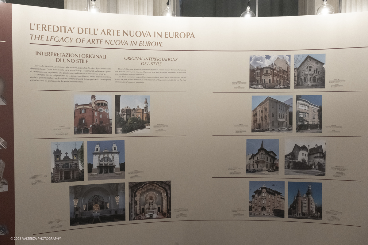 _DSF2553.jpg - 25/10/2023. Torino. Palazzo Madama â€“ Museo Civico dâ€™Arte Antica di Torino presenta, da giovedÃ¬ 26 ottobre 2023 a lunedÃ¬ 10 giugno 2024. Lâ€™esposizione racconta con un centinaio di opere il fondamentale ruolo di Torino per lâ€™affermarsi del Liberty. Si tratta di unâ€™operazione focale per lâ€™ingresso di Torino nel RANN di Bruxelles e la sua candidatura a CittÃ  Patrimonio Mondiale UNESCO per il Liberty.Nella foto parte dell'allestimento della mostra