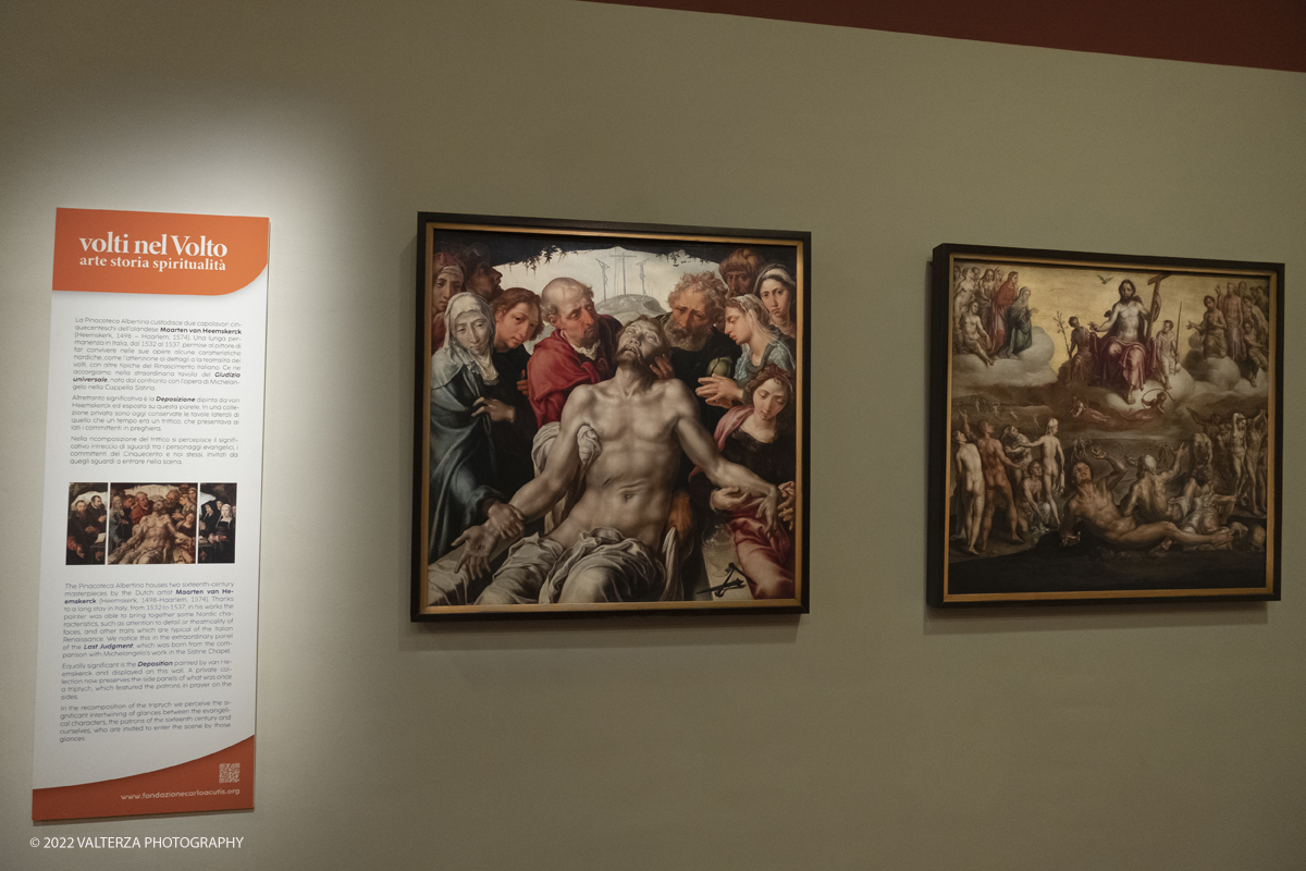 _DSF0183.jpg - 06/07/2022. Torino.  â€œvolti nel Voltoâ€� non Ã¨ solo una mostra,  si pone infatti lâ€™obiettivo di accogliere il pubblico nella dimensione di un laboratorio artistico, Ã¨ stato per questo possibile coinvolgere le migliori allieve e i migliori allievi dellâ€™Accademia nella realizzazione di dipinti on stage durante le visite alla mostra. Nella foto opere di Maarten van Heemskerck