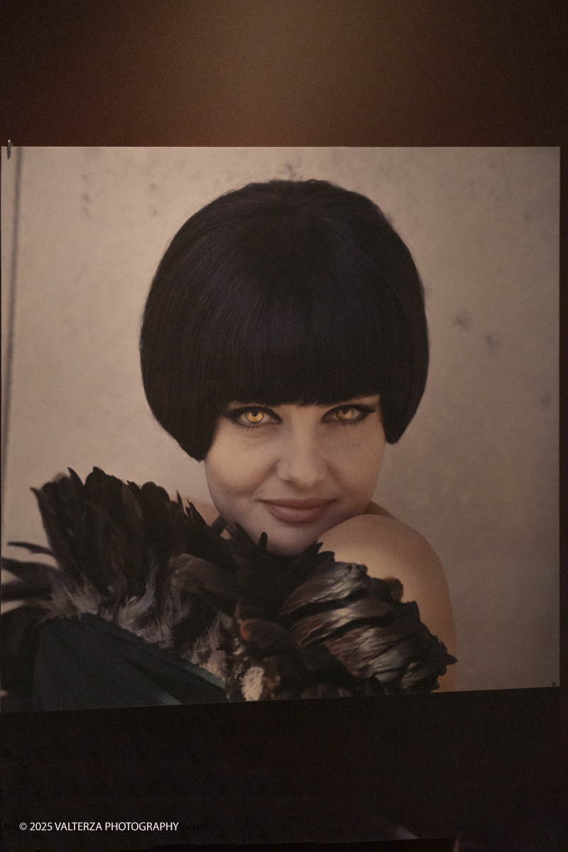 _DSF0353.jpg - 20/09/2025: Torino. Oltre il ’68: icone pop nelle fotografie di Angelo Frontoni. Le immagini in mostra, scattate principalmente per servizi fotografici a uso giornalistico, sfidano il tempo e chiamano in causa il nostro modo di vedere l’altro e di rappresentarci. Nella foto Rossana PodestÃ