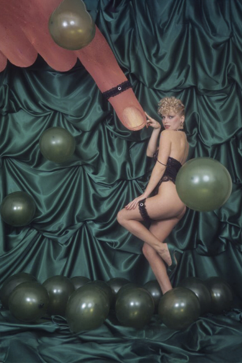 152-768x775.jpg - 20/09/2025: Torino.  Mostra: Pazza Idea. Oltre il ’68: icone pop nelle fotografie di Angelo Frontoni. Le immagini in mostra, scattate principalmente per servizi fotografici a uso giornalistico, sfidano il tempo e chiamano in causa il nostro modo di vedere l’altro e di rappresentarci. Nella foto Ilona Staller