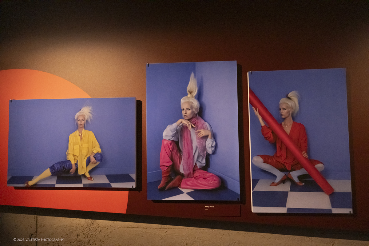 _DSF0739.jpg - 20/09/2025: Torino.  Mostra: Pazza Idea. Oltre il ’68: icone pop nelle fotografie di Angelo Frontoni. Le immagini in mostra, scattate principalmente per servizi fotografici a uso giornalistico, sfidano il tempo e chiamano in causa il nostro modo di vedere l’altro e di rappresentarci. Nella foto Patty Pravo