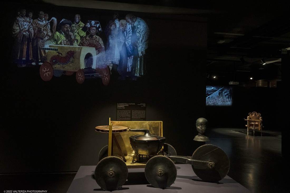 _DSF1916.jpg - 08/04/2022. Torino. Dalla ruota dei Sumeri del 2500 a.C. alla prima automobile della storia, la Benz Patent Motorwagen del 1886: queste la prima e lâ€™ultima tappa, tra secoli e continenti, del viaggio tra i tredici modelli in mostra, Preistoria dellâ€™Automobileâ€� al Mauto - Museo Nazionale dellâ€™Automobile di Torino, dallâ€™8 aprile al 25 settembre. Nella foto il carretto a vpore di Ferdinand Verbiest Pechino, 1678