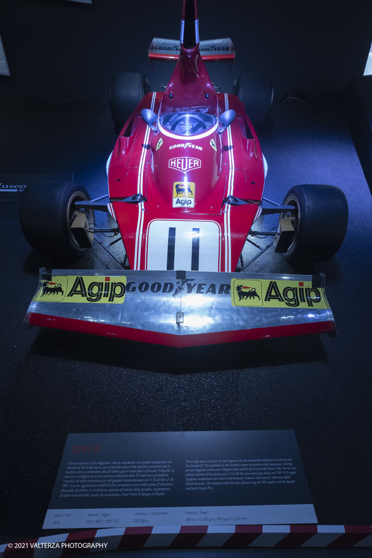 _DSF1376.jpg - 05/01/2022. Maranello. il Museo Ferrari di Maranello con il nuovo settore â€œGT 2021, a memorable yearâ€� che celebra lâ€™anno piÃ¹ vincente della storia di Ferrari nelle competizioni GT. Nella foto l'ampio settore della mostra "Scuderia Ferrari la storria completa" con numerosi esemplari di vetture di F1