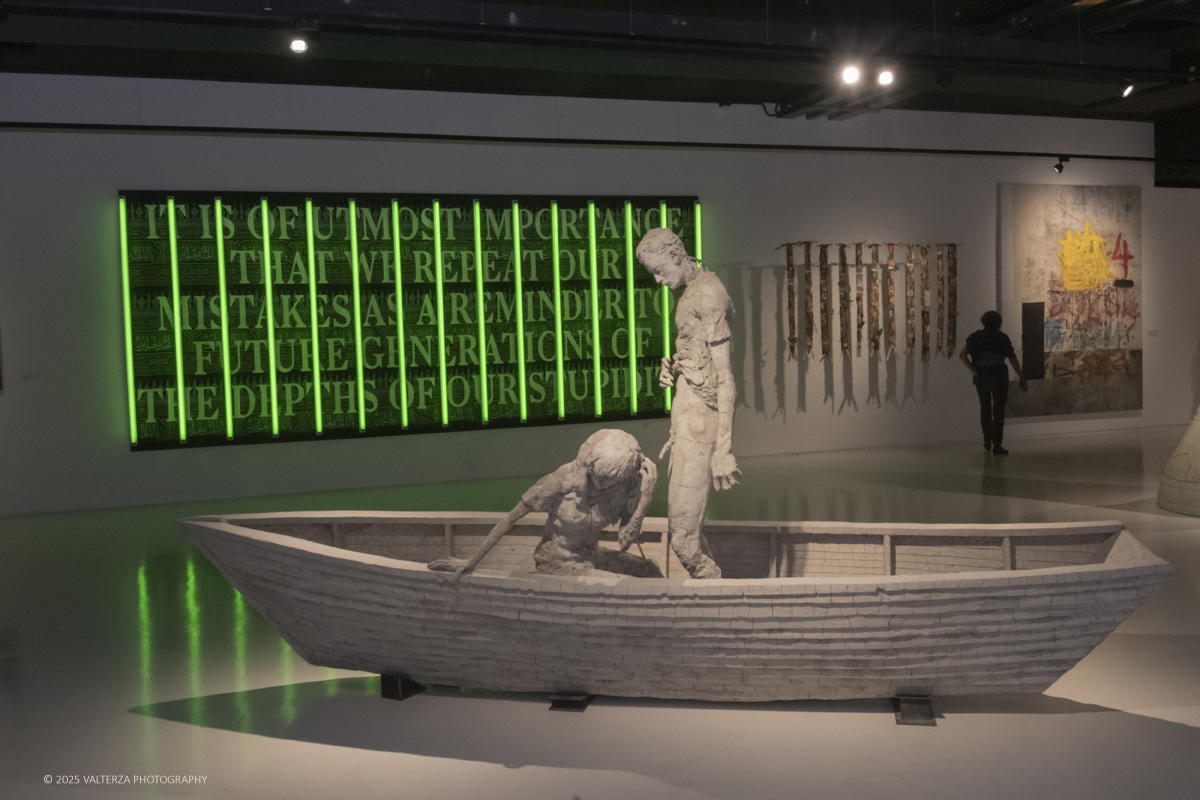 DSCF0120.jpg - 30/10/2025. Torino. Dal 30 ottobre allâ€™8 marzo del prossimo anno, il MAUTO â€“ Museo Nazionale dellâ€™Automobile ospita la mostra News from the Near Future, estensione del progetto espositivo allestito nella sede della Fondazione in via Modane in occasione del trentesimo anniversario della Fondazione Sandretto Re Rebaudengo. Nella foto parte dell'allestimento della mostra