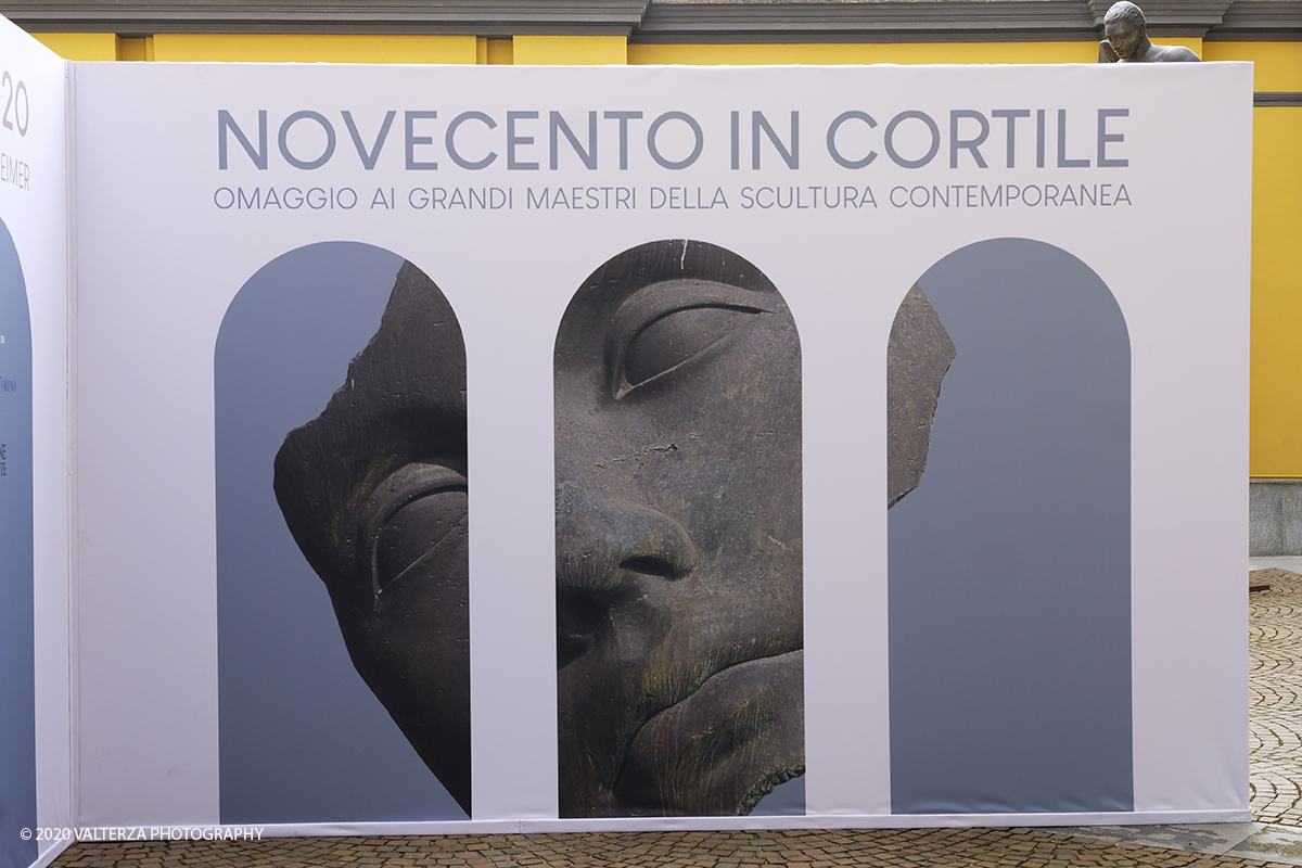 _DSF1343.jpg - 08/07/2020. Torino. Omaggio ai grandi maestri della scultura contemporanea. Museo Accorsi Ometto. Nella foto l'ingresso alla mostra.