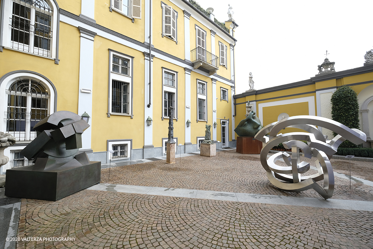 _DSF5858.jpg - 08/07/2020. Torino. Omaggio ai grandi maestri della scultura contemporanea. Museo Accorsi Ometto. Nella foto il cortile del Museo sede della mostra