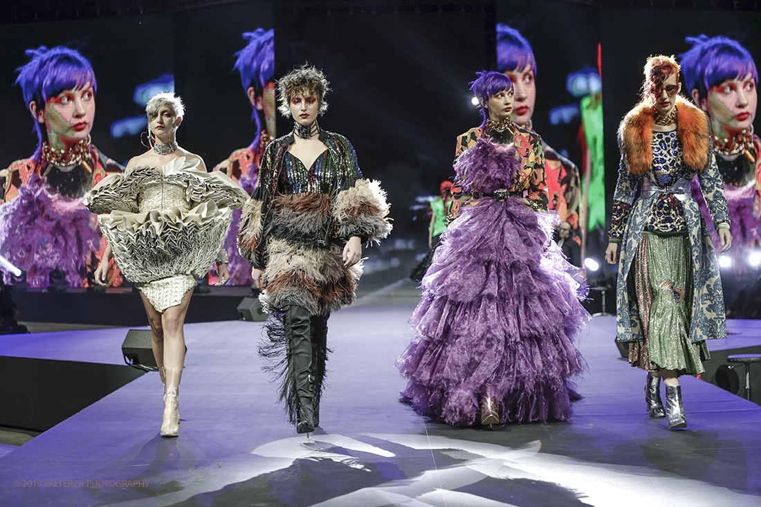 _G3I3137.jpg - 17/11/2019. Torino. Gli On Hair Show nascono dieci anni fa dallâ€™esperienza nel settore di Cosmoprof Worldwide Bologna. Oggi rappresentano l'unico evento italiano interamente dedicato agli hairstylist. Nella foto  lo Show di; ESTETICA MASTER CLASS; by Errol Douglas