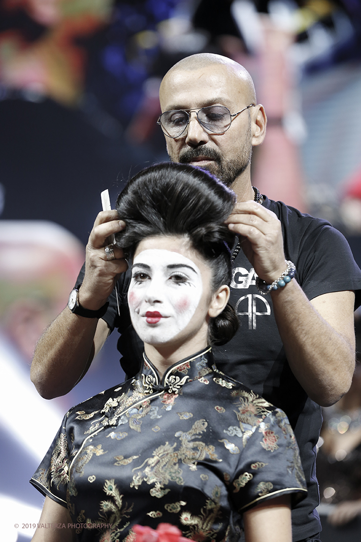 _X9B8813.jpg - 17/11/2019. Torino. Gli On Hair Show nascono dieci anni fa dallâ€™esperienza nel settore di Cosmoprof Worldwide Bologna. Oggi rappresentano l'unico evento italiano interamente dedicato agli hairstylist. Nella foto  Lo Show di Hipertin Italia & G.A. Moda with Andrea Peluzzi