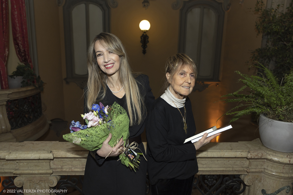 _G5A9933.jpg - 24/01/2023. Torino. Celebrazione dei venti anni di attivitÃ  della casa editrice Paola Caramella. Nella foto Paola Caramella e mamma Carla Grimaldi.