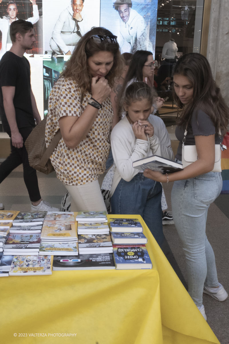 _DSF9283.jpg - 07/10/2023. Torino.  Migliaia di persone hanno affollato il centro della cittÃ  per la sedicesima edizione di Portici di Carta.
