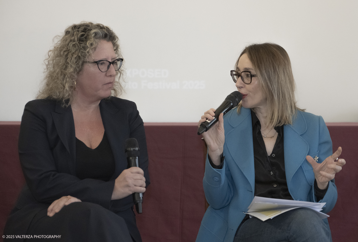 _DSF5335.jpg - 04/92/2025. Torino. Accademia Albertina, conferenza stampa per prime anticipazioni sulla seconda edizione di EXPOSED Torino Foto Festival. Nella foto Francesca Angeleri e Eva Brioschi Project Manager del festival Exposed