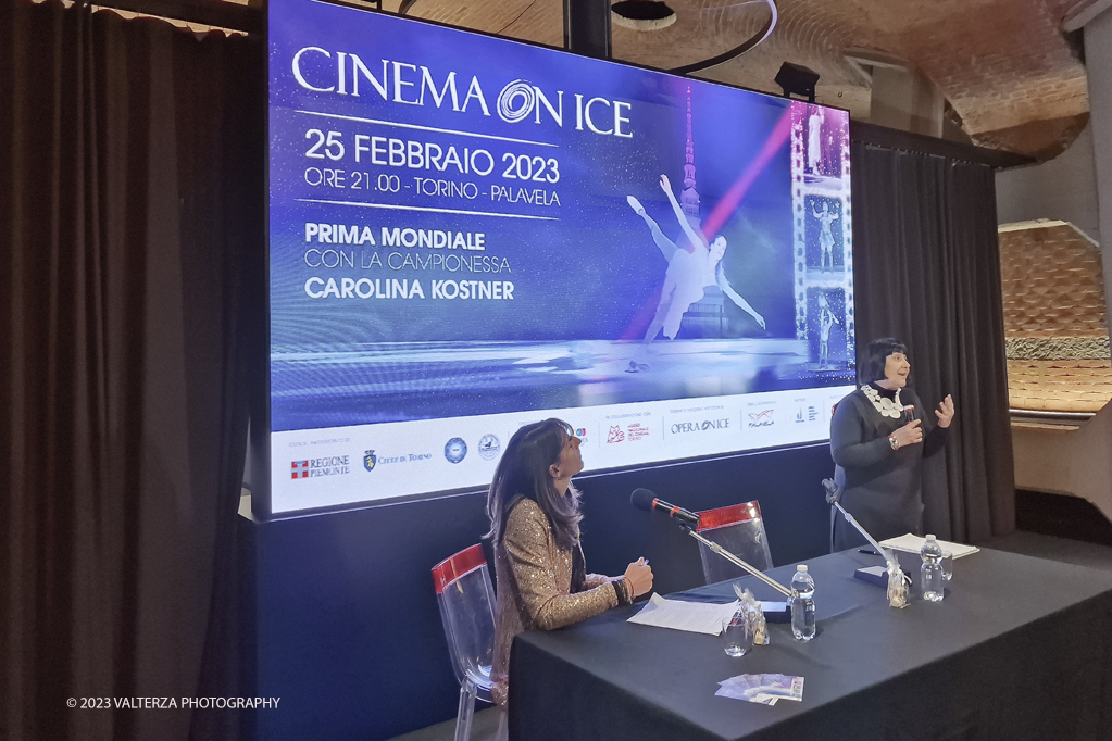 20230130_112922.jpg - 30/01/2023. Torino. Uno show unico che unisce le colonne sonore dei film che hanno fatto la storia del cinema a performance da brividi sul ghiaccio  . Nella foto l'intervento di Giulia Mancini Presidente di Opera on Ice