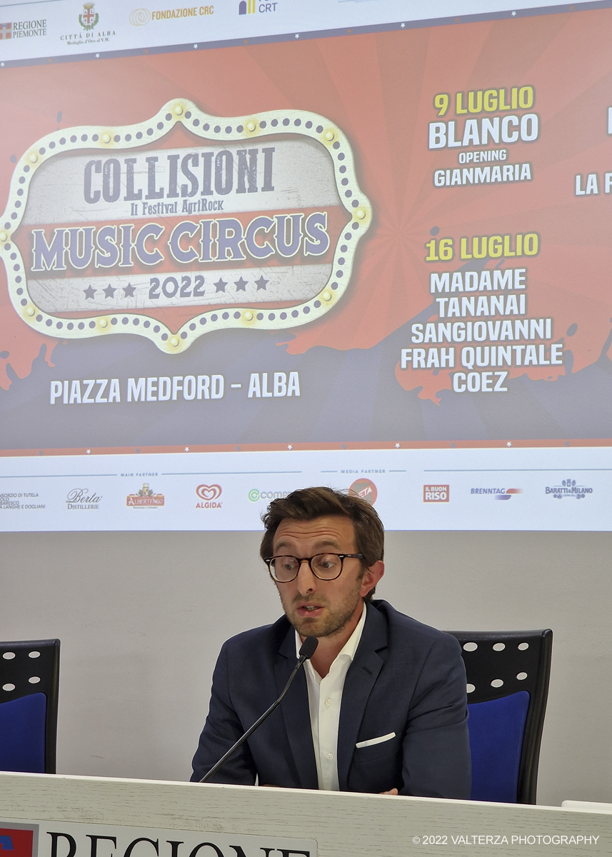 20220614_134943.jpg - 14/06/2022. Torino. Il Collisioni 2022 Ã¨ un festival di musica e letteratura che si svolge in estate in Piemonte. Un festival agrirock con grandi artisti italiani e internazionali. Nella foto l'intervento in conferenza stampa di Emanuele Bolla assessore al Turismo cittÃ  di Alba