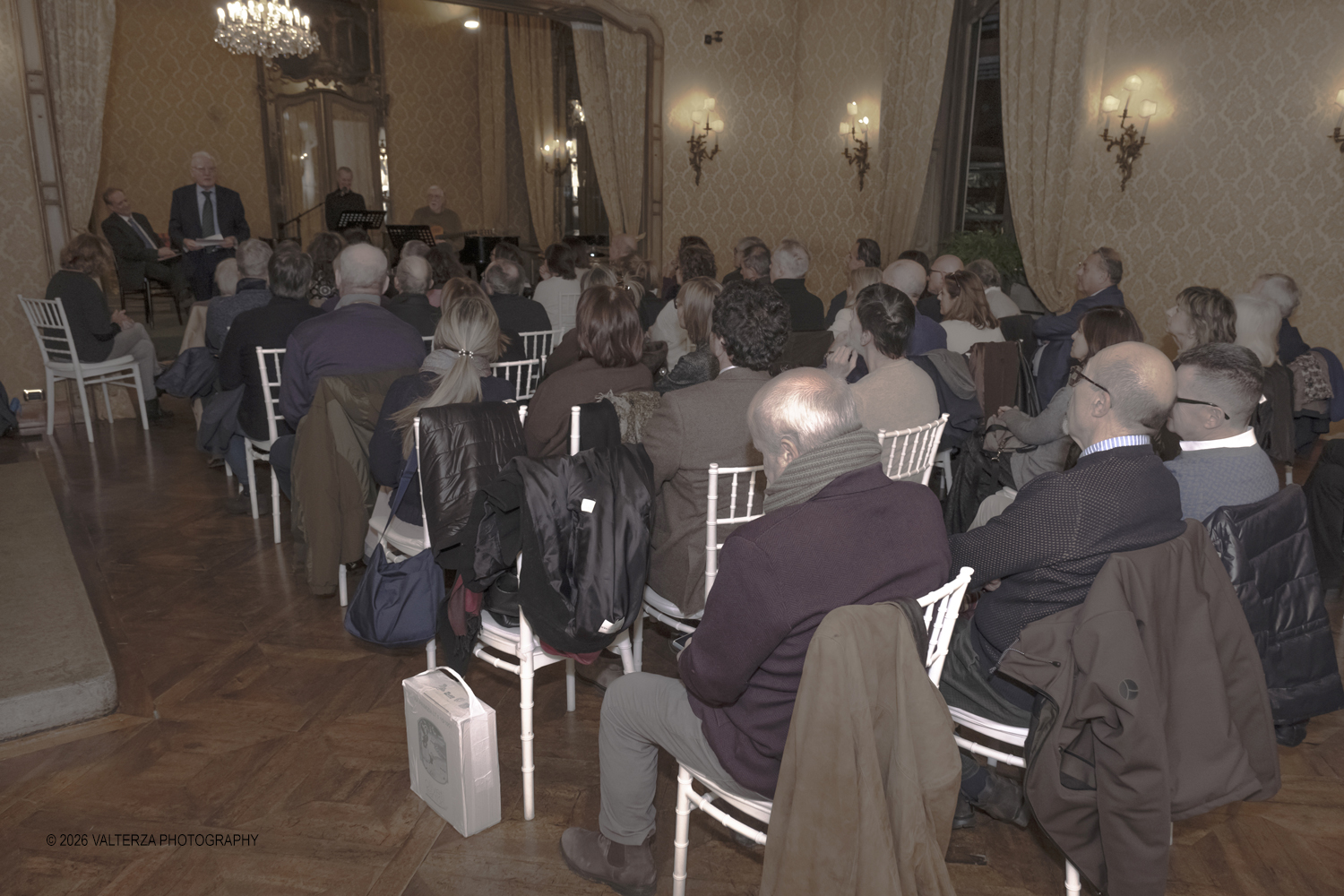 _DSF3492.jpg - 23/02/2025. Torino. Presentazione del libro MI PIACE ANNUSARE LA LANA scritto da Roberto Veronesi ed edito da Paola Caramella Editrice al Circolo della Stampa. Nella foto un momento del'evento