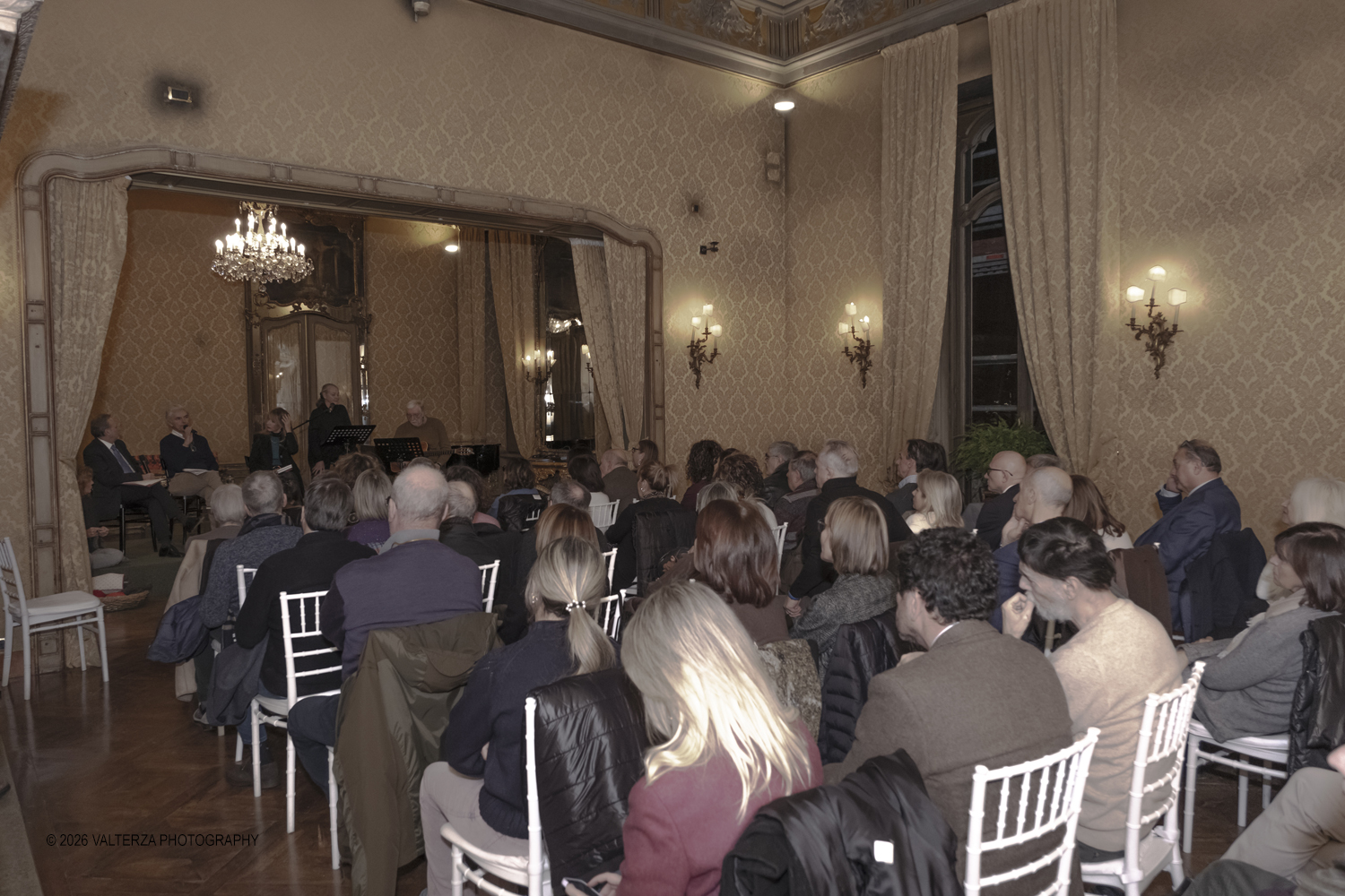 _DSF3493.jpg - 23/02/2025. Torino. Presentazione del libro MI PIACE ANNUSARE LA LANA scritto da Roberto Veronesi ed edito da Paola Caramella Editrice al Circolo della Stampa. Nella foto un momento del'evento