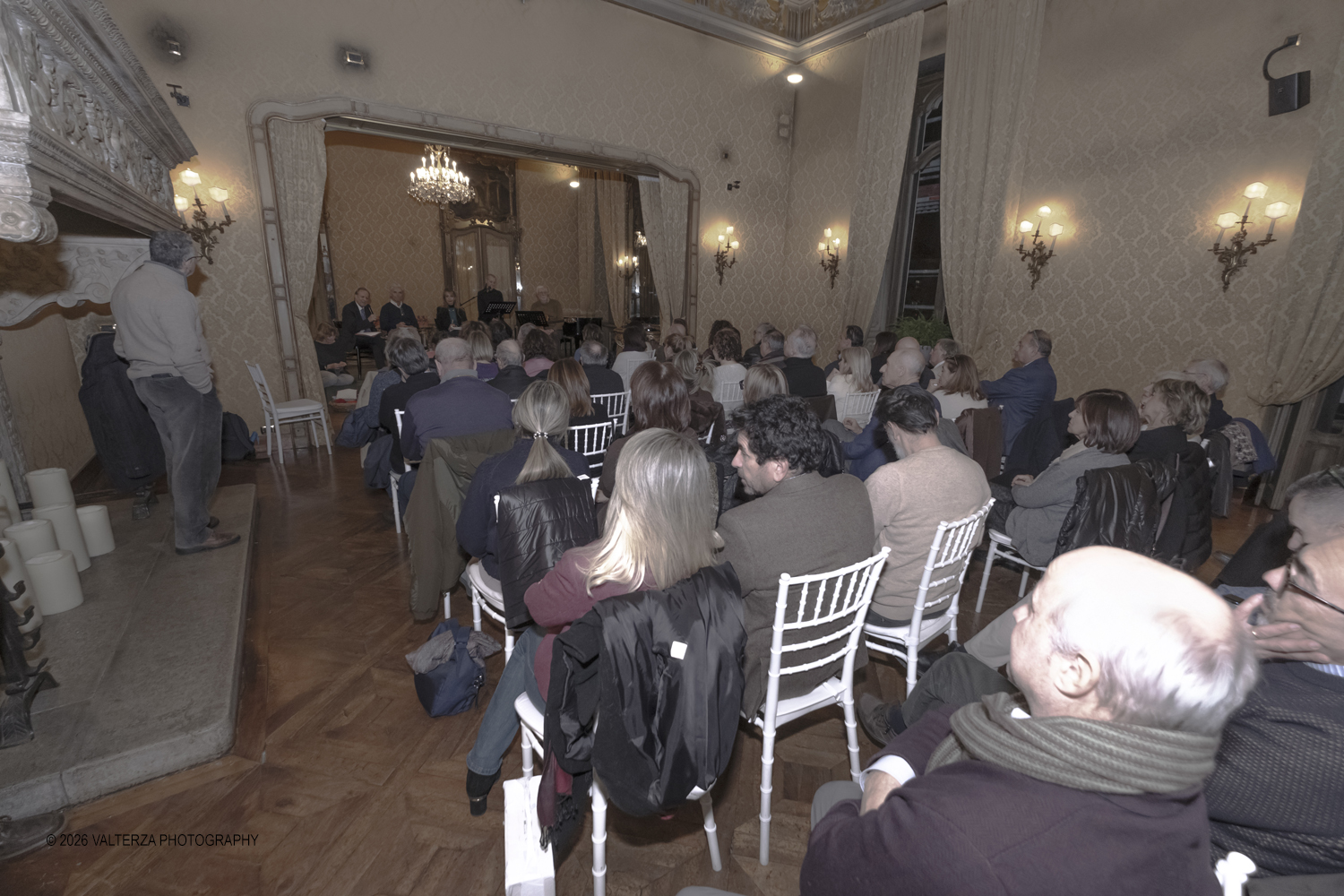 _DSF3500.jpg - 23/02/2025. Torino. Presentazione del libro MI PIACE ANNUSARE LA LANA scritto da Roberto Veronesi ed edito da Paola Caramella Editrice al Circolo della Stampa. Nella foto un momento del'evento