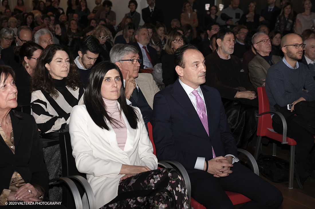 _DSF5657.jpg - 18/02/2020. Torino. Cinque giorni di dialogo intorno ai libri e alla lettura, per immaginare il futuro dellâ€™umanitÃ  e del mondo con oltre 2.000 tra scrittori, filosofi, scienziati, artisti, economisti e pensatori contemporanei. Nella foto Alberto Cirio, presidente della Regione Piemonte, e Chiara Appendino, sindaca della CittÃ  di Torino