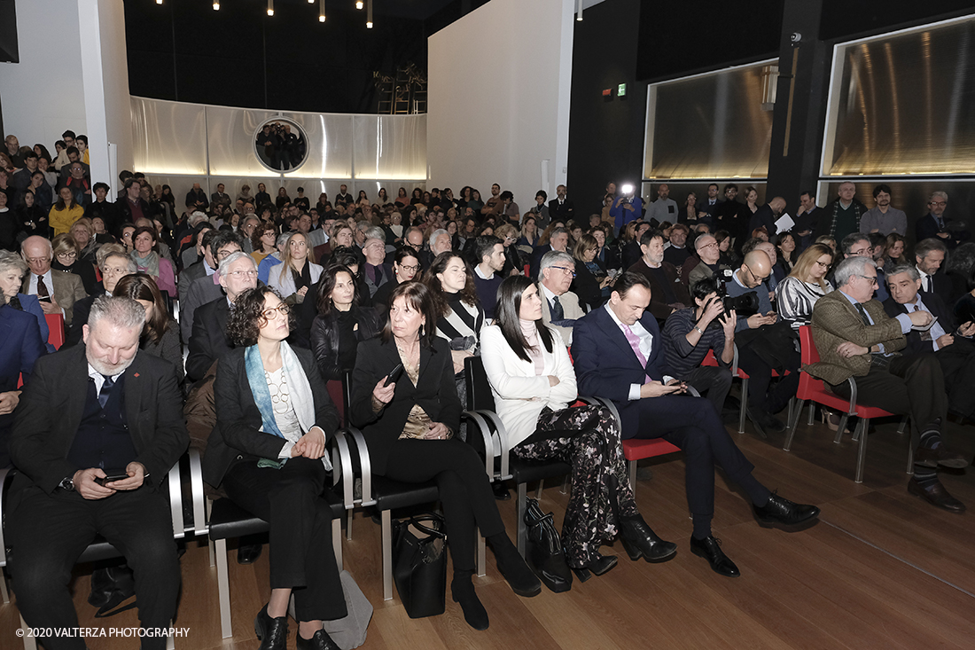 _DSF5696.jpg - 18/02/2020. Torino. Cinque giorni di dialogo intorno ai libri e alla lettura, per immaginare il futuro dellâ€™umanitÃ  e del mondo con oltre 2.000 tra scrittori, filosofi, scienziati, artisti, economisti e pensatori contemporanei. Nella foto il salone dell'Auditorium Vivaldi gremito per l'occasione.