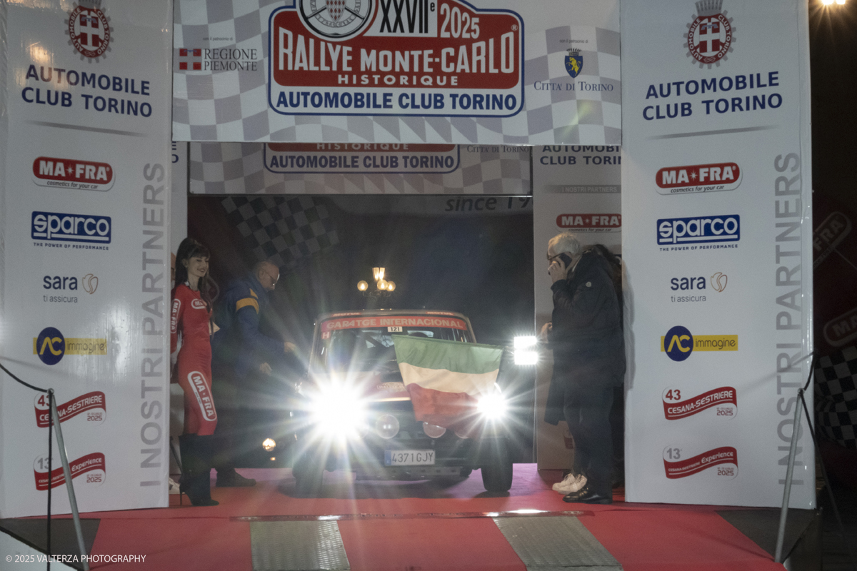DSCF1225.jpg - Turin, Italy. December 31, 2025.Classic Cars  for the Rallye Monte-Carlo Historique 2025 race starting in Turin. Departure of the car N. 131 Parolin Nicola/Buratto Camillo