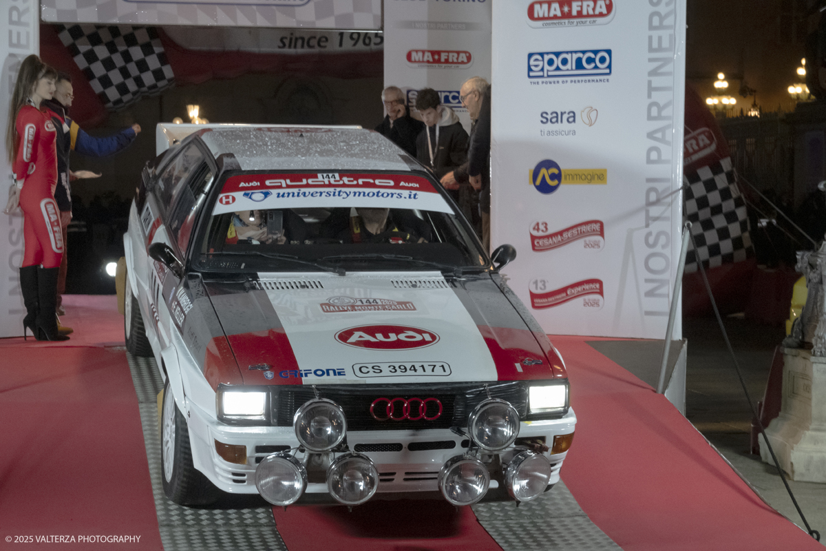 DSCF1506.jpg - Turin, Italy. December 31, 2025.Classic Cars  for the Rallye Monte-Carlo Historique 2025 race starting in Turin. Departure of the car N. 144 Keller Ermanno/ Ambrogi Marianna
