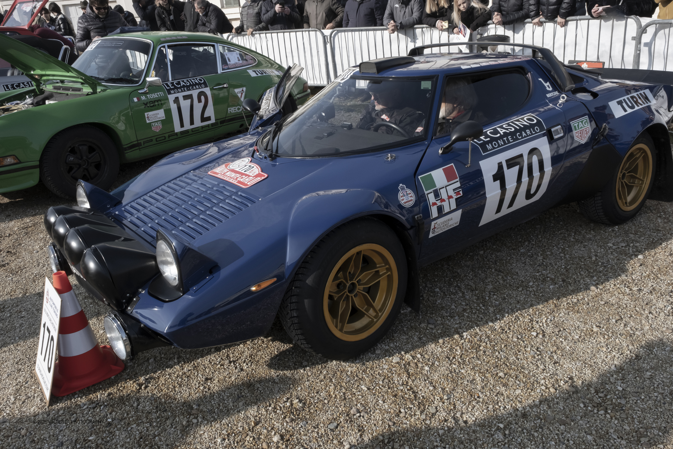 DSCF0471.jpg - La 28Âª edizione del Rallye Monte-Carlo Historique si svolge fino al 7 febbraio 2026 , ad eccezione della cittÃ  scozzese di  John O'Groats le varie cittÃ  di partenza hanno dato il via alla gara domenica 1 febbraio 2026. Tra queste anche Torino, la partenza Ã¨ avvenuta dalla Palazzina di caccia di Stupingi dove le vetture in gara hanno prima sostato in mostra nel parco partenze antistante la Palazzina. Nella foto Lancia Stratos 1976