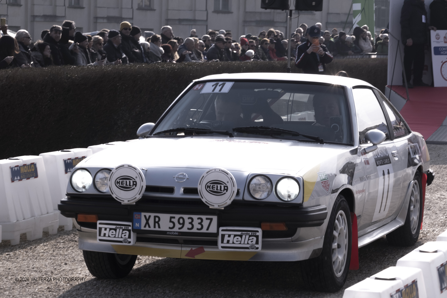 _DSF3767.jpg - La 28Âª edizione del Rallye Monte-Carlo Historique si svolge fino al 7 febbraio 2026 , ad eccezione della cittÃ  scozzese di  John O'Groats le varie cittÃ  di partenza hanno dato il via alla gara domenica 1 febbraio 2026. Tra queste anche Torino, la partenza Ã¨ avvenuta dalla Palazzina di caccia di Stupingi dove le vetture in gara hanno prima sostato in mostra nel parco partenze antistante la Palazzina. Nella foto vettura alla partenza Opel Manta GTE 1982