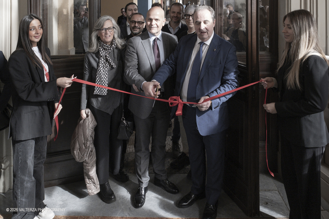 DSCF2707.jpg - 21/02/2026. Torino.  Il Salone del Vermouth di sabato 21 e domenica 22 febbraio Ã¨ ufficialmente SOLD OUT. Un risultato che racconta meglio di qualsiasi parola lâ€™entusiasmo che câ€™Ã¨ attorno a questa edizione. Nella foto il tradizionale taglio del nastro da parte di  Massimiliano Cipolletta Presidente della Camera di commercio di Torino con i rappresentanti delle istituzioni e dell'alta direzione del Museo