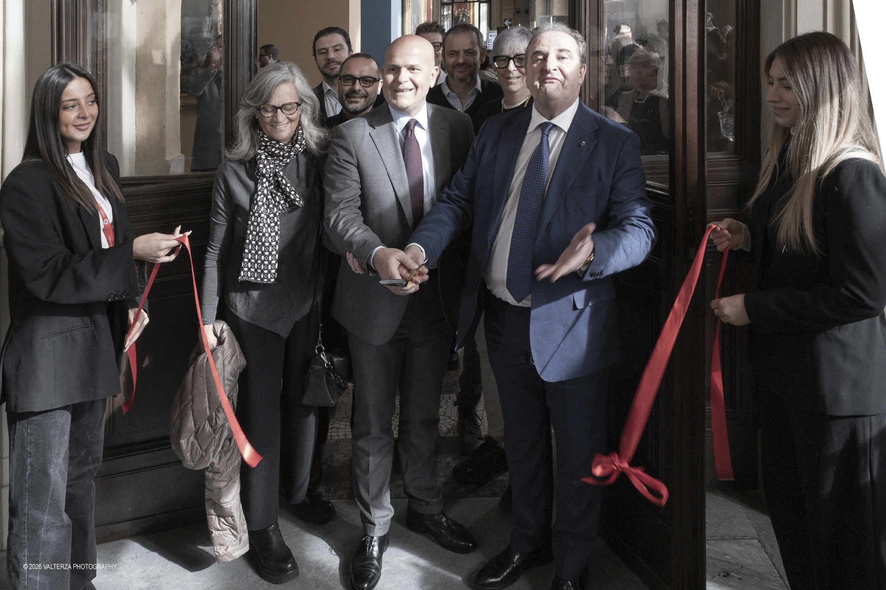 DSCF2709.jpg - 21/02/2026. Torino.  Il Salone del Vermouth di sabato 21 e domenica 22 febbraio Ã¨ ufficialmente SOLD OUT. Un risultato che racconta meglio di qualsiasi parola lâ€™entusiasmo che câ€™Ã¨ attorno a questa edizione. Nella foto il tradizionale taglio del nastro da parte di  Massimiliano Cipolletta Presidente della Camera di commercio di Torino con i rappresentanti delle istituzioni e dell'alta direzione del Museo