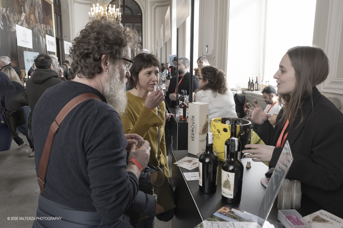 DSCF2767.jpg - 21/02/2026. Torino.  Il Salone del Vermouth di sabato 21 e domenica 22 febbraio Ã¨ ufficialmente SOLD OUT. Un risultato che racconta meglio di qualsiasi parola lâ€™entusiasmo che câ€™Ã¨ attorno a questa edizione. Nella foto In giro per assaggi e consigli