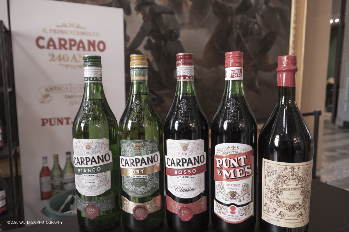_DSF5671.jpg - 21/02/2026. Torino.  Il Salone del Vermouth di sabato 21 e domenica 22 febbraio Ã¨ ufficialmente SOLD OUT. Un risultato che racconta meglio di qualsiasi parola lâ€™entusiasmo che câ€™Ã¨ attorno a questa edizione. Nella foto i Vermouth della Carpano